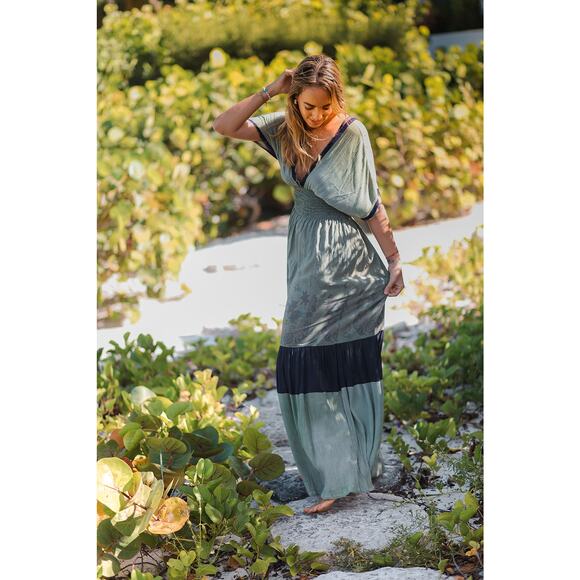 Maxi Dress T. ZOVICH Floral Green Purple Floral Mixed Media Smocked Chiffon Trim - Picture 4 of 10